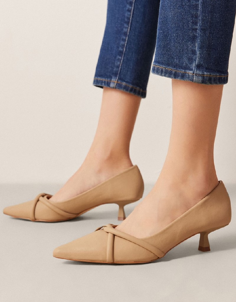 Beige Cross Band Detailed Heeled Shoes