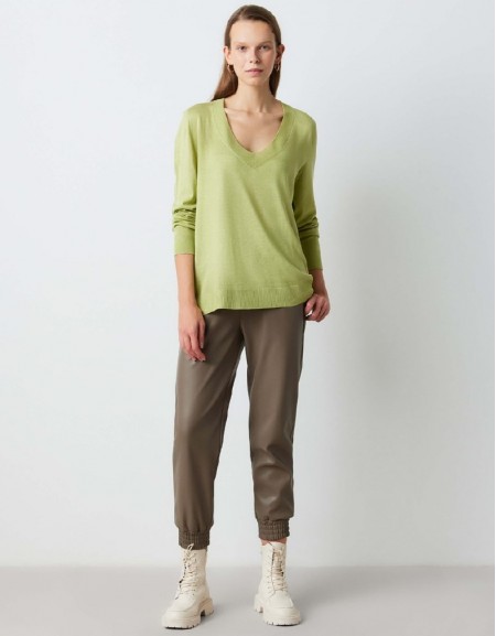 Green V Neck Basic Knitwear