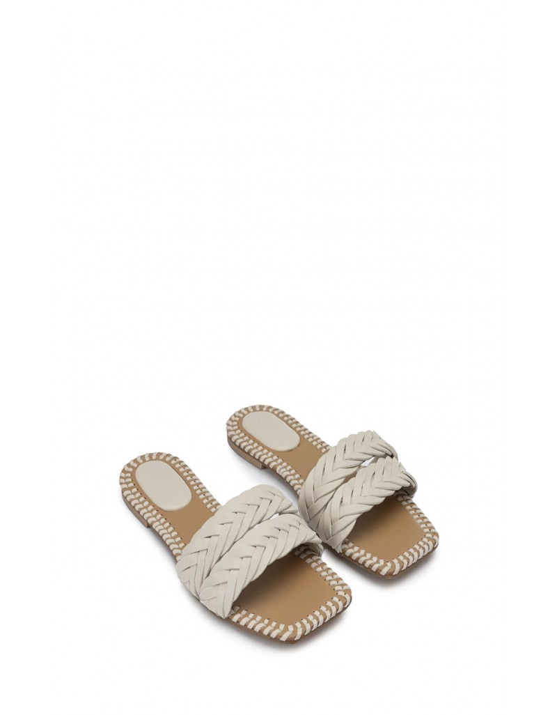 CREAM SLIPPER