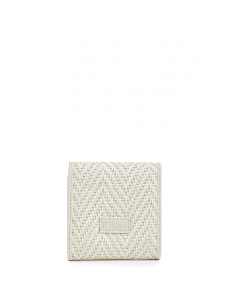 WHITE WALLET