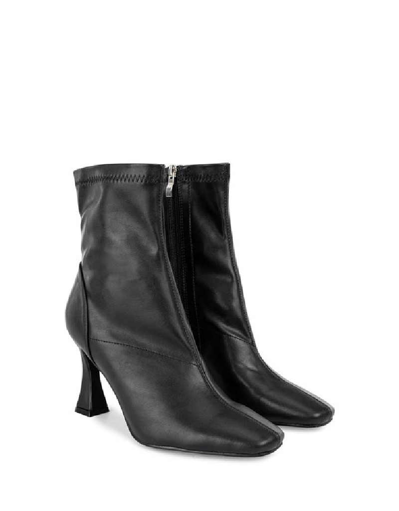 Black Heeled Stretch Boots