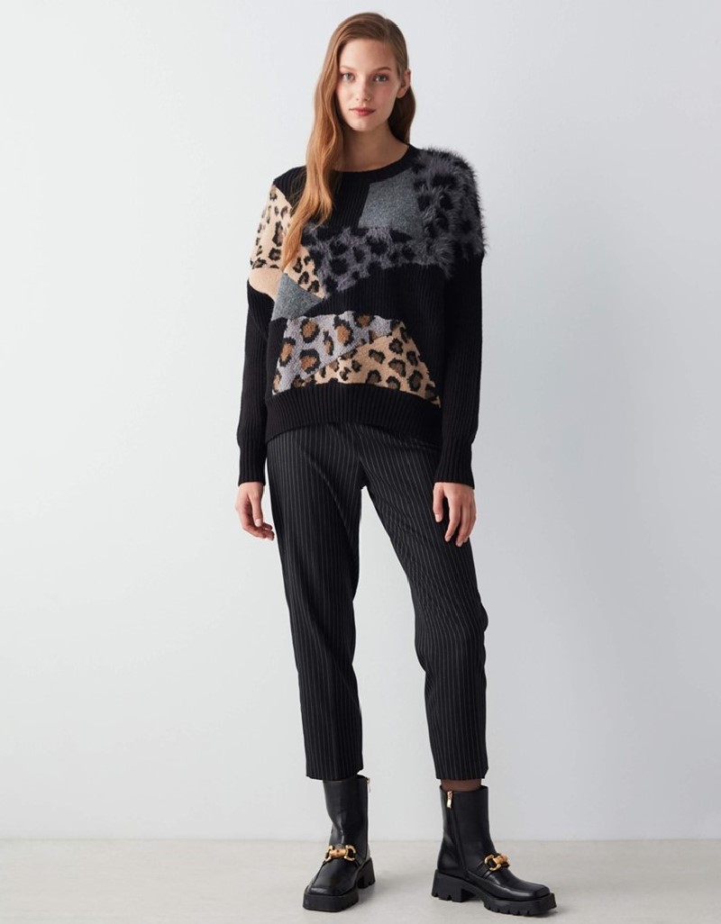 Black Leopard Pattern Garnish Knitwear