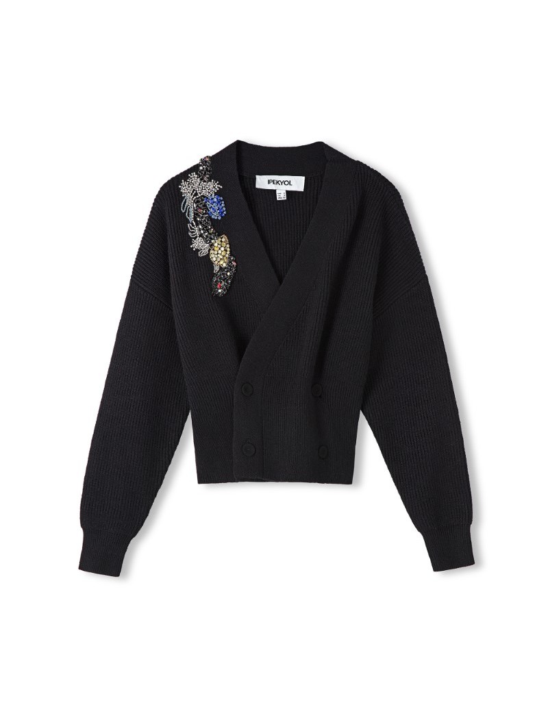 Black Knitwear
