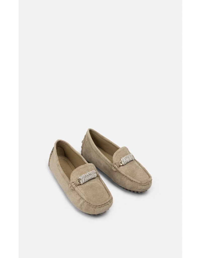 BEIGE FLATS