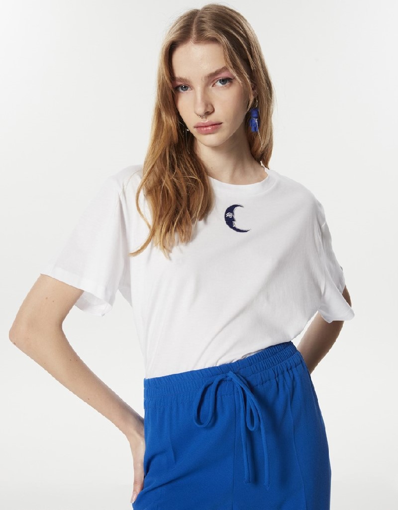 White Embroidered Casual T-Shirt