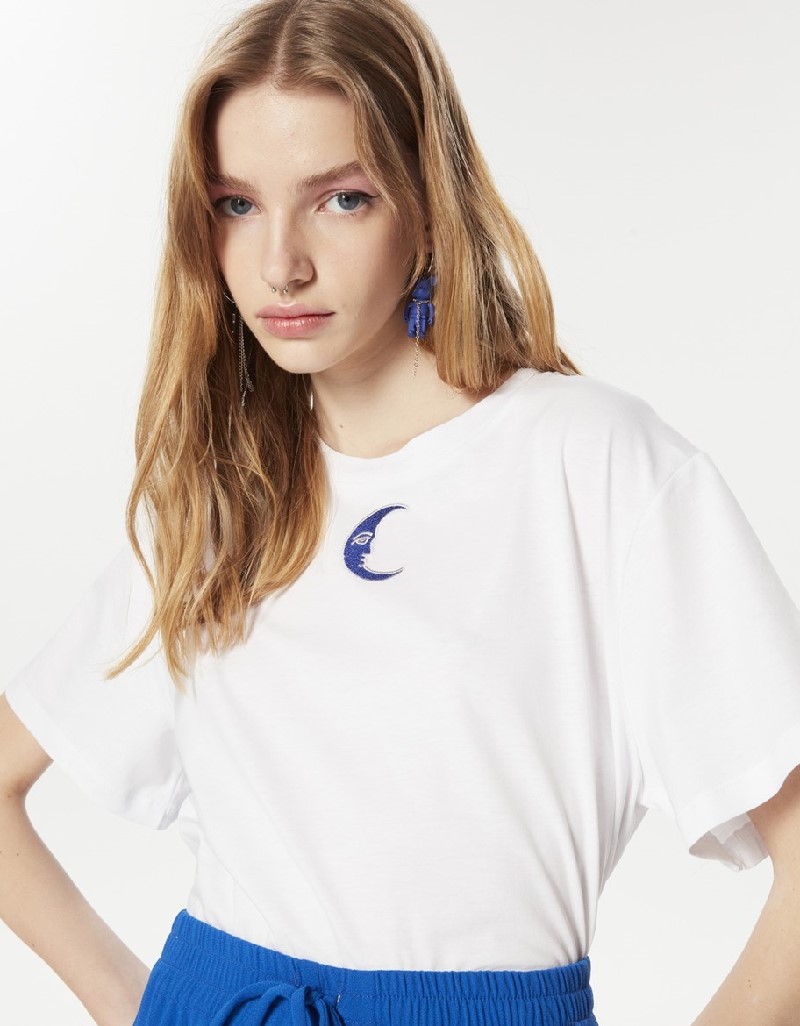White Embroidered Casual T-Shirt
