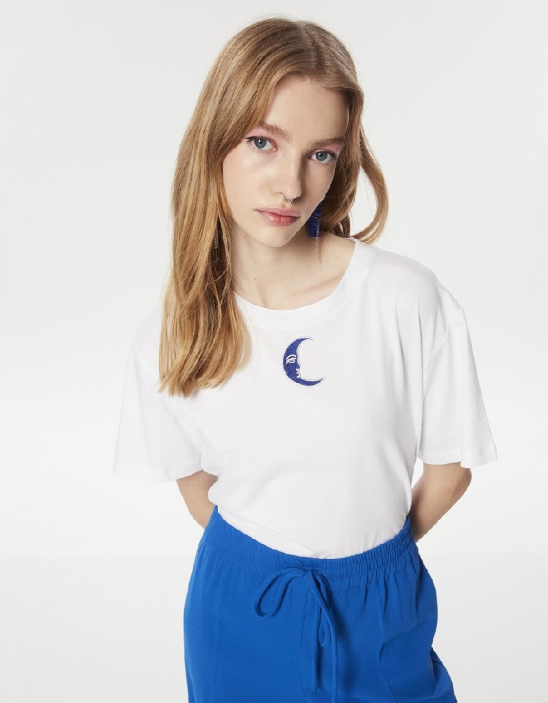 White Embroidered Casual T-Shirt
