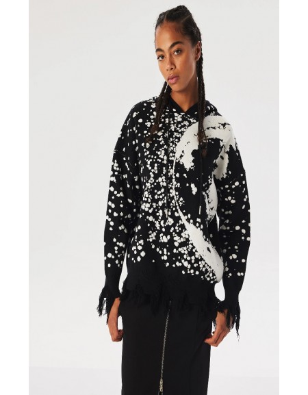 Black Knitwear